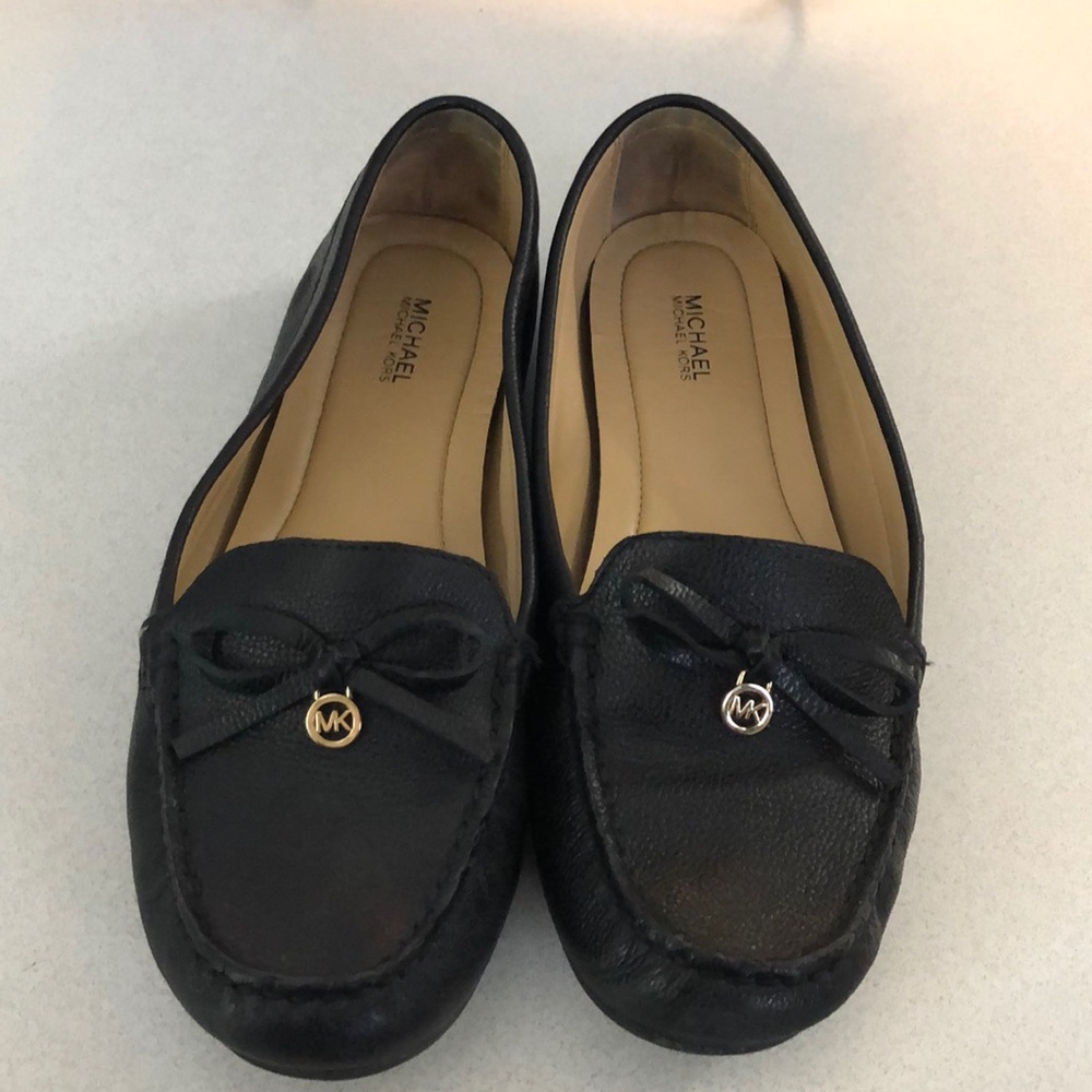 Michael Kora black leather loafer